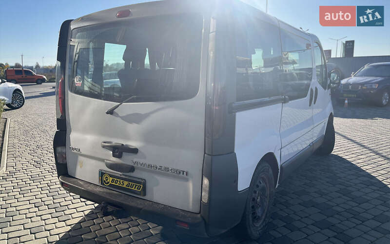 Минивэн Opel Vivaro 2006 в Мукачево