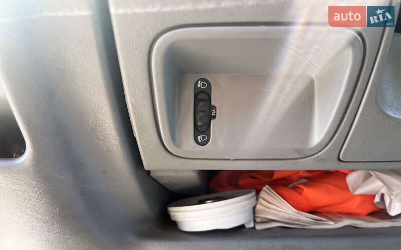 Минивэн Opel Vivaro 2006 в Мукачево
