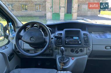 Минивэн Opel Vivaro 2011 в Киеве