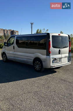 Мінівен Opel Vivaro 2012 в 