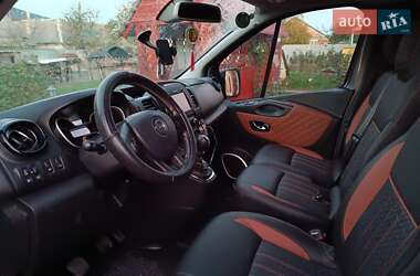 Минивэн Opel Vivaro 2016 в 