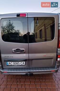 Минивэн Opel Vivaro 2016 в 