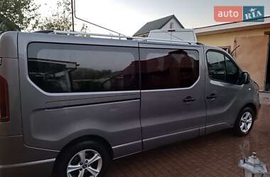 Минивэн Opel Vivaro 2016 в 