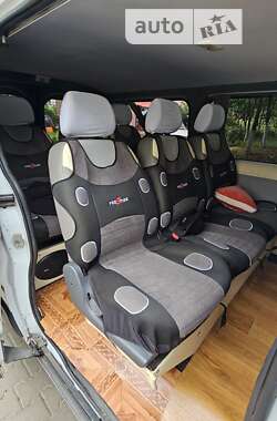 Мінівен Opel Vivaro 2014 в Чернівцях