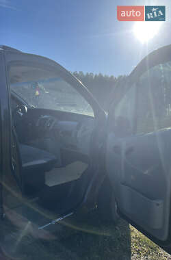 Минивэн Opel Vivaro 2006 в 