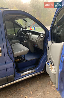 Минивэн Opel Vivaro 2010 в 