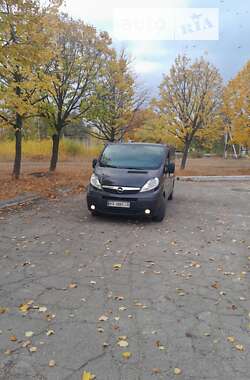 Мінівен Opel Vivaro 2012 в Зміїві