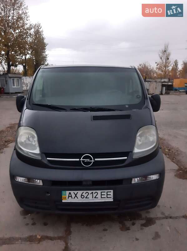 Opel Vivaro 2004