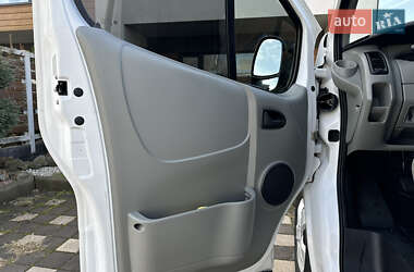 Грузовой фургон Opel Vivaro 2005 в 