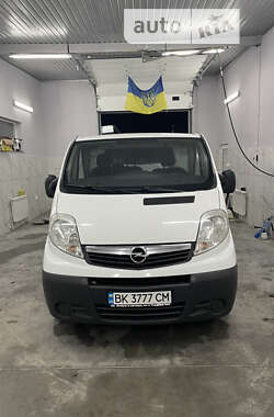 Грузовой фургон Opel Vivaro 2012 в Ровно