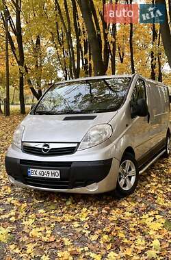 Вантажний фургон Opel Vivaro 2012 в Хотині