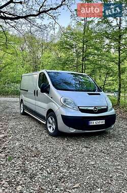 Вантажний фургон Opel Vivaro 2012 в Хотині