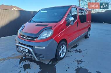 Грузопассажирский фургон Opel Vivaro 2002 в Черновцах