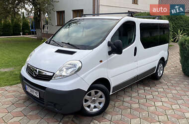 Мінівен Opel Vivaro 2008 в Коломиї