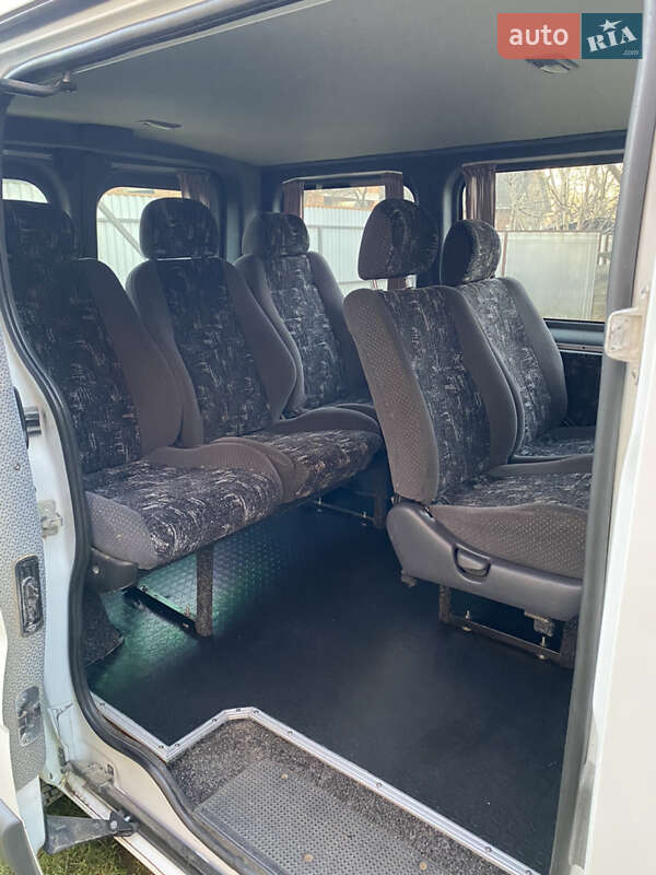 Минивэн Opel Vivaro 2006 в Черновцах