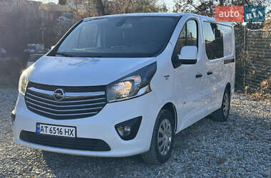 Минивэн Opel Vivaro 2015 в Ивано-Франковске