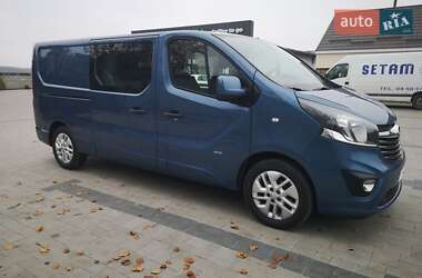 Минивэн Opel Vivaro 2016 в 