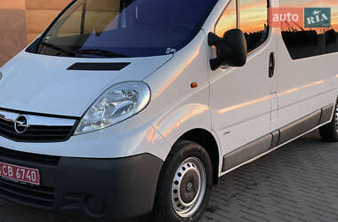 Мінівен Opel Vivaro 2012 в Виноградові