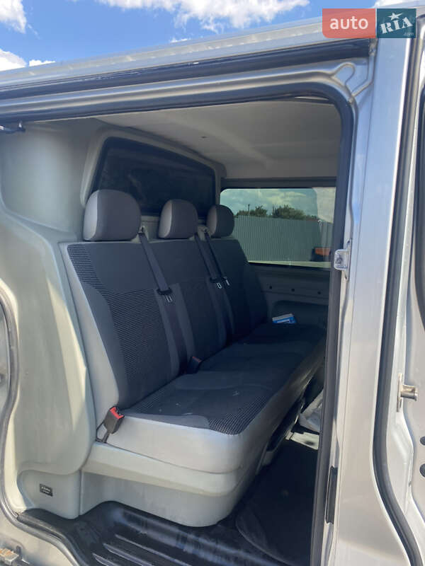 Минивэн Opel Vivaro 2013 в Доманевке