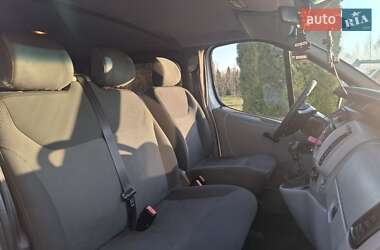 Минивэн Opel Vivaro 2003 в 