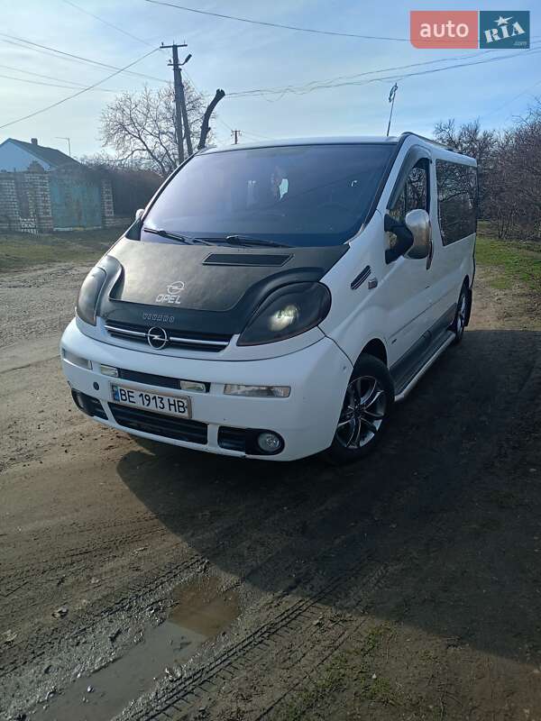 Opel Vivaro 2001