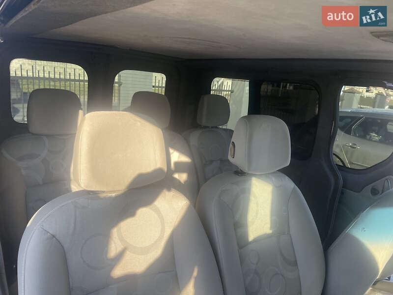 Мінівен Opel Vivaro 2008 в Львові