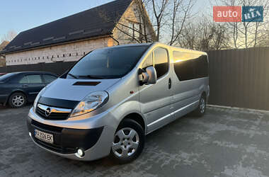 Минивэн Opel Vivaro 2013 в Казатине