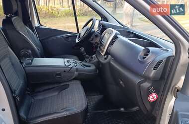 Минивэн Opel Vivaro 2015 в Житомире