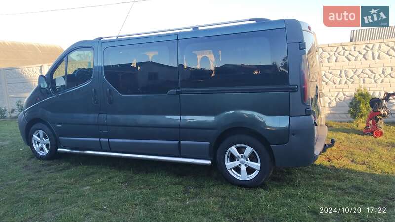 Мінівен Opel Vivaro 2005 в Луцьку