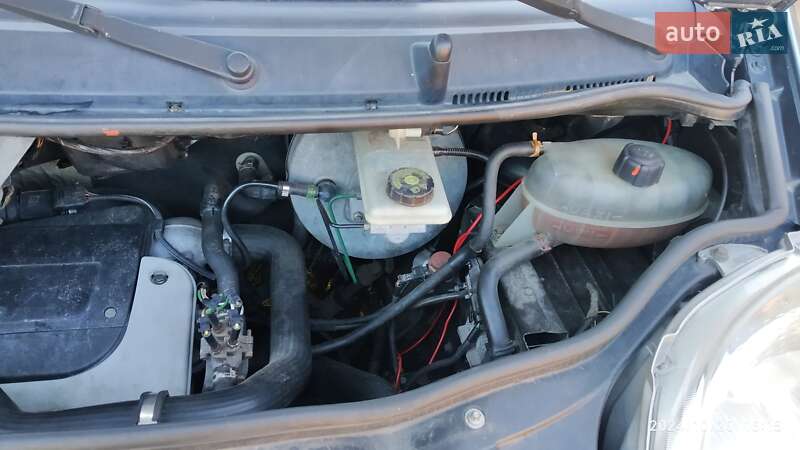 Мінівен Opel Vivaro 2005 в Луцьку