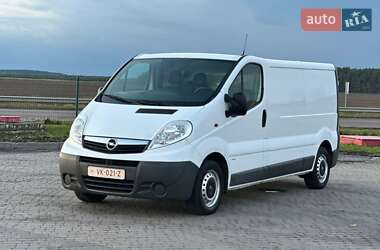 Вантажний фургон Opel Vivaro 2014 в Радивиліві