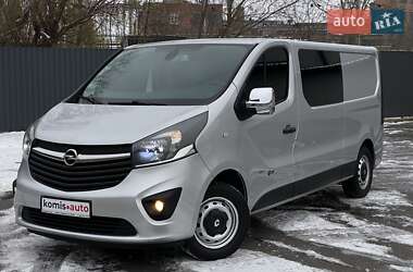 Грузопассажирский фургон Opel Vivaro 2015 в Виннице