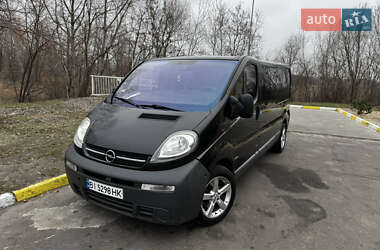 Грузовой фургон Opel Vivaro 2006 в Полтаве