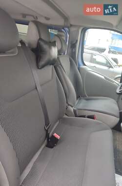 Мінівен Opel Vivaro 2011 в Умані