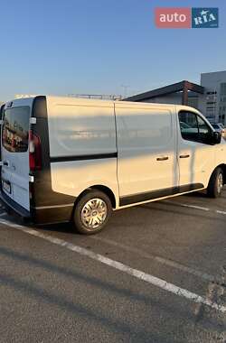 Вантажний фургон Opel Vivaro 2015 в Києві