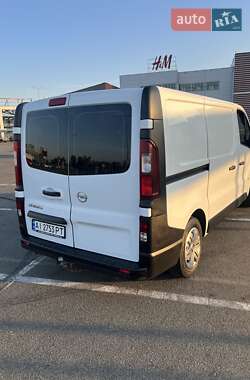 Вантажний фургон Opel Vivaro 2015 в Києві