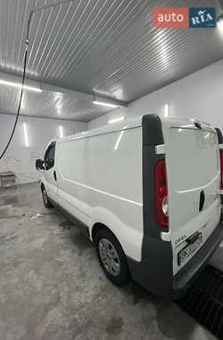 Вантажний фургон Opel Vivaro 2012 в Рівному