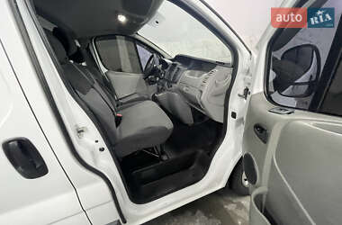 Вантажний фургон Opel Vivaro 2012 в Рівному