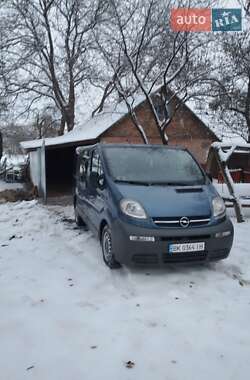 Мінівен Opel Vivaro 2005 в Мізочі