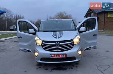 Минивэн Opel Vivaro 2017 в Дубно