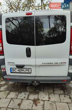 Минивэн Opel Vivaro 2010 в Львове