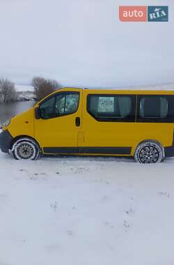 Мінівен Opel Vivaro 2004 в Хоросткові