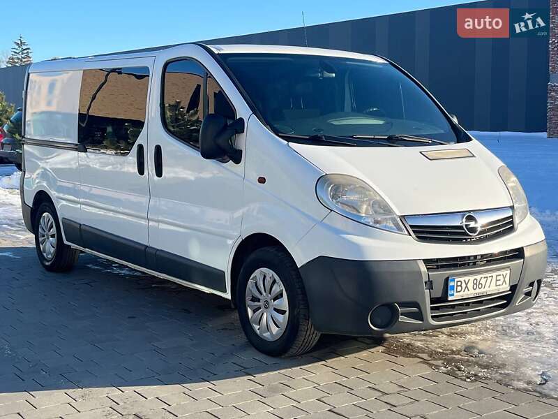 Вантажний фургон Opel Vivaro 2014 в Хмельницькому