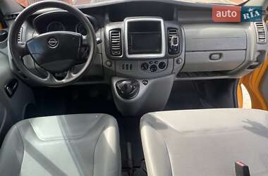 Мінівен Opel Vivaro 2012 в Самборі