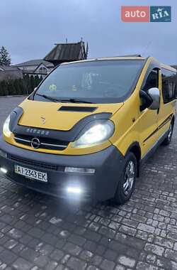 Мінівен Opel Vivaro 2004 в Узині