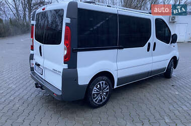 Минивэн Opel Vivaro 2014 в Кицмани