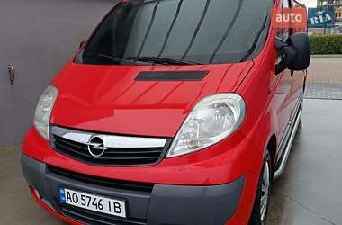 Вантажний фургон Opel Vivaro 2011 в Хусті