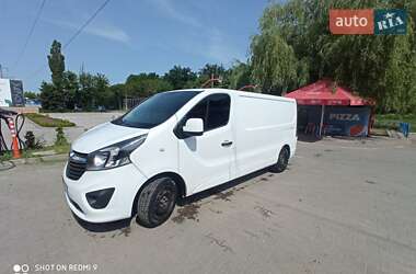 Вантажний фургон Opel Vivaro 2016 в Хмільнику