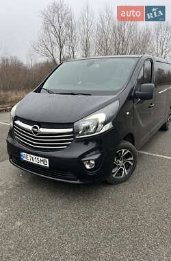 Мінівен Opel Vivaro 2015 в Шепетівці