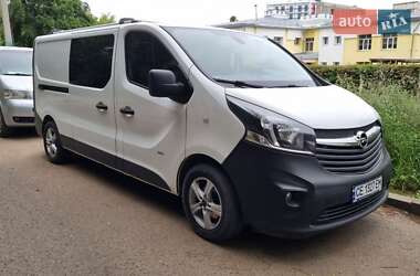 Мінівен Opel Vivaro 2017 в Чернівцях